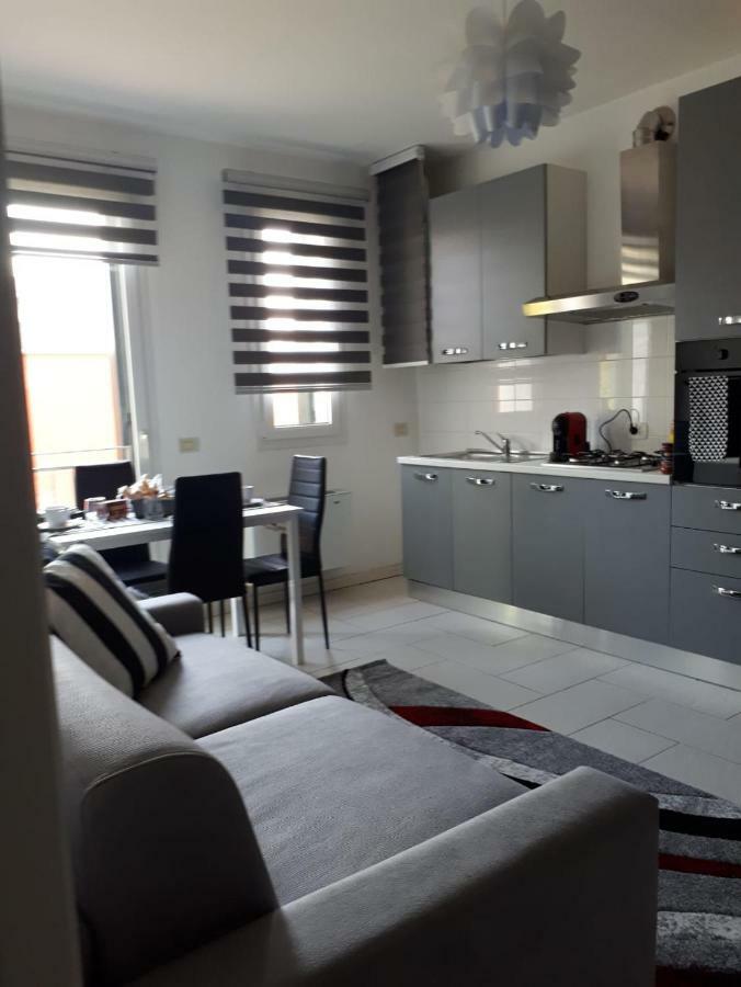 My Home Apartment มิรา ภายนอก รูปภาพ