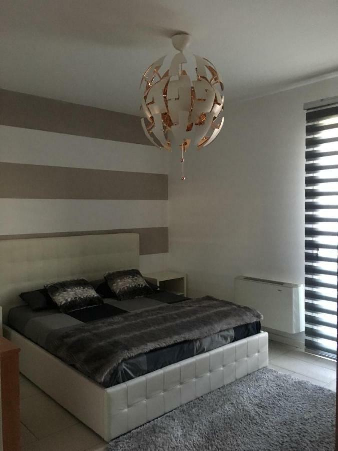 My Home Apartment มิรา ภายนอก รูปภาพ